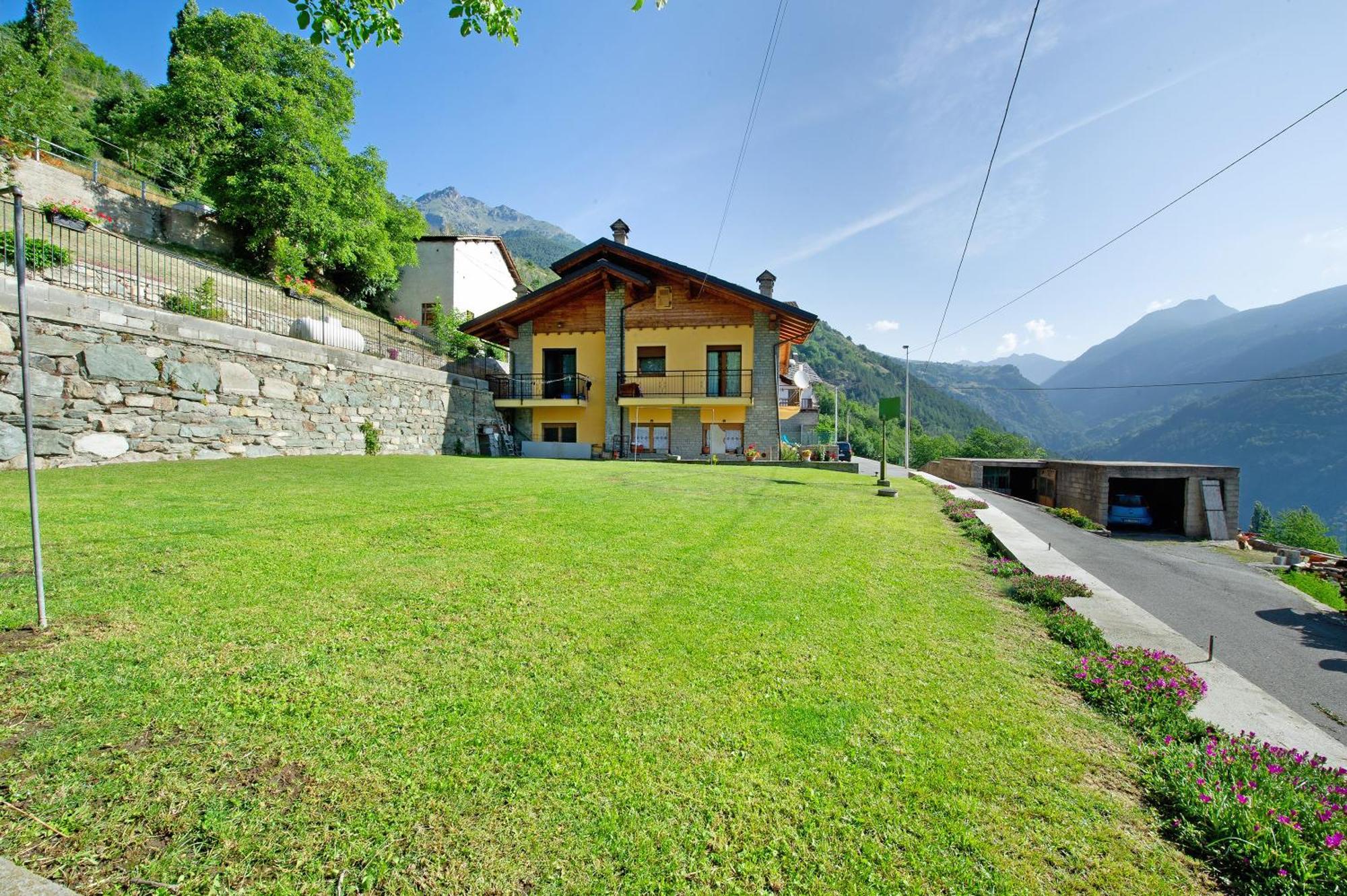 Appartamento Il Piccolo Nido Aosta Esterno foto