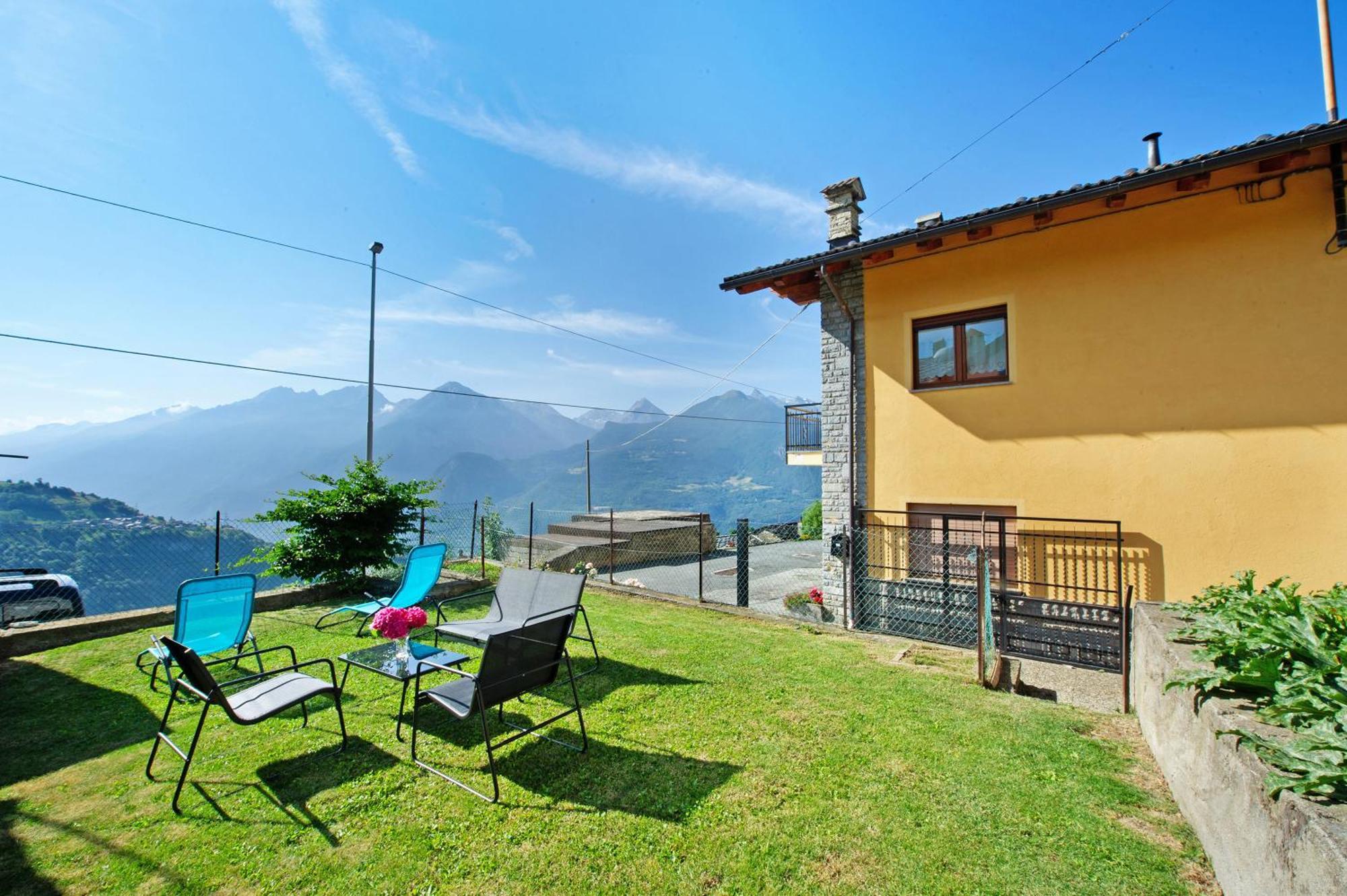 Appartamento Il Piccolo Nido Aosta Esterno foto
